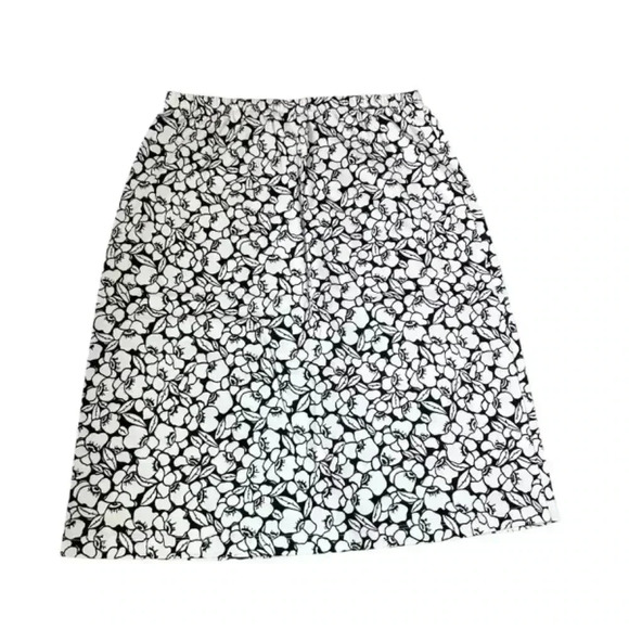 Liz Claiborne Black White Floral Skirt Size Small Petite Elastic Waist Classic - Picture 2 of 7